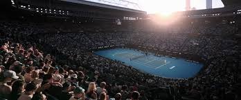 中午4点环湖绿道的路口，你举相机喊“看这儿”时